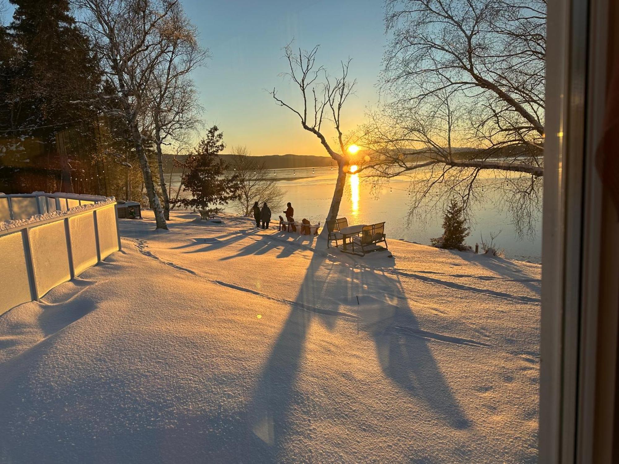 Auberge Et Chalets Sur Le Lac Lac-Mégantic Exterior foto