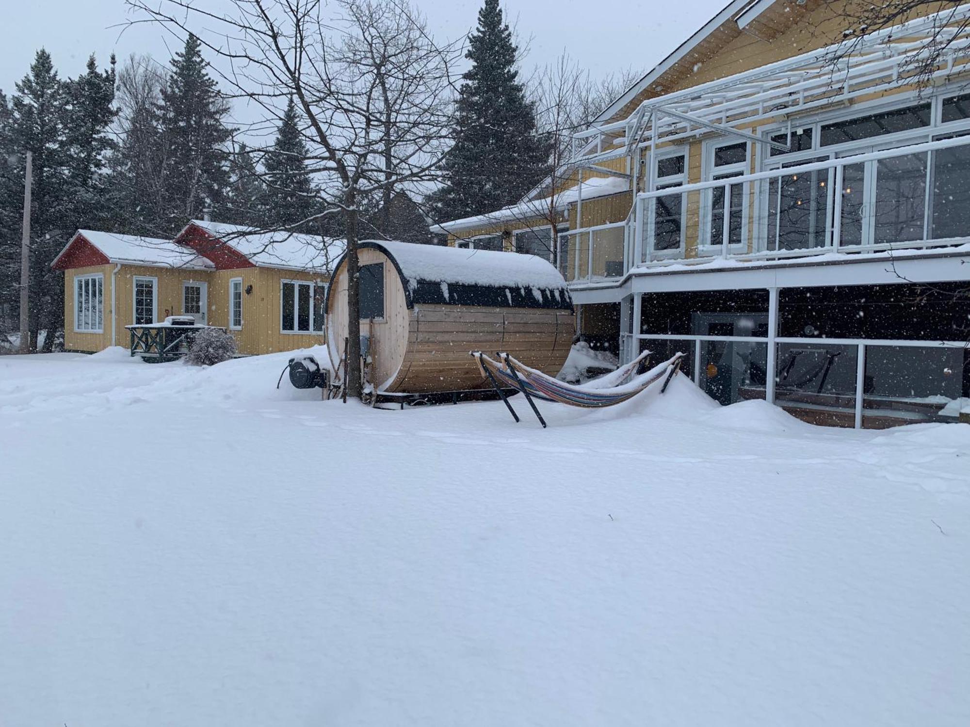Auberge Et Chalets Sur Le Lac Lac-Mégantic Exterior foto