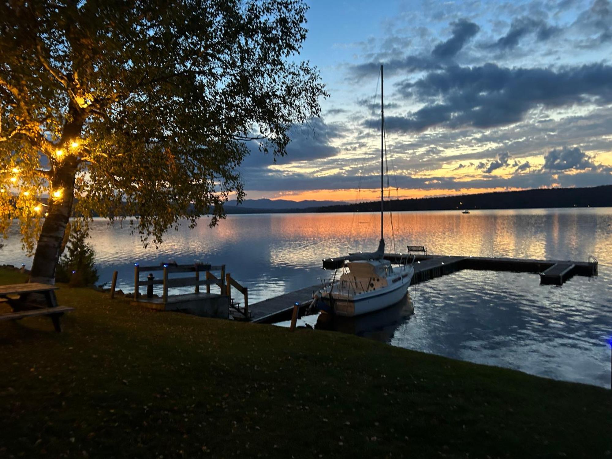 Auberge Et Chalets Sur Le Lac Lac-Mégantic Exterior foto